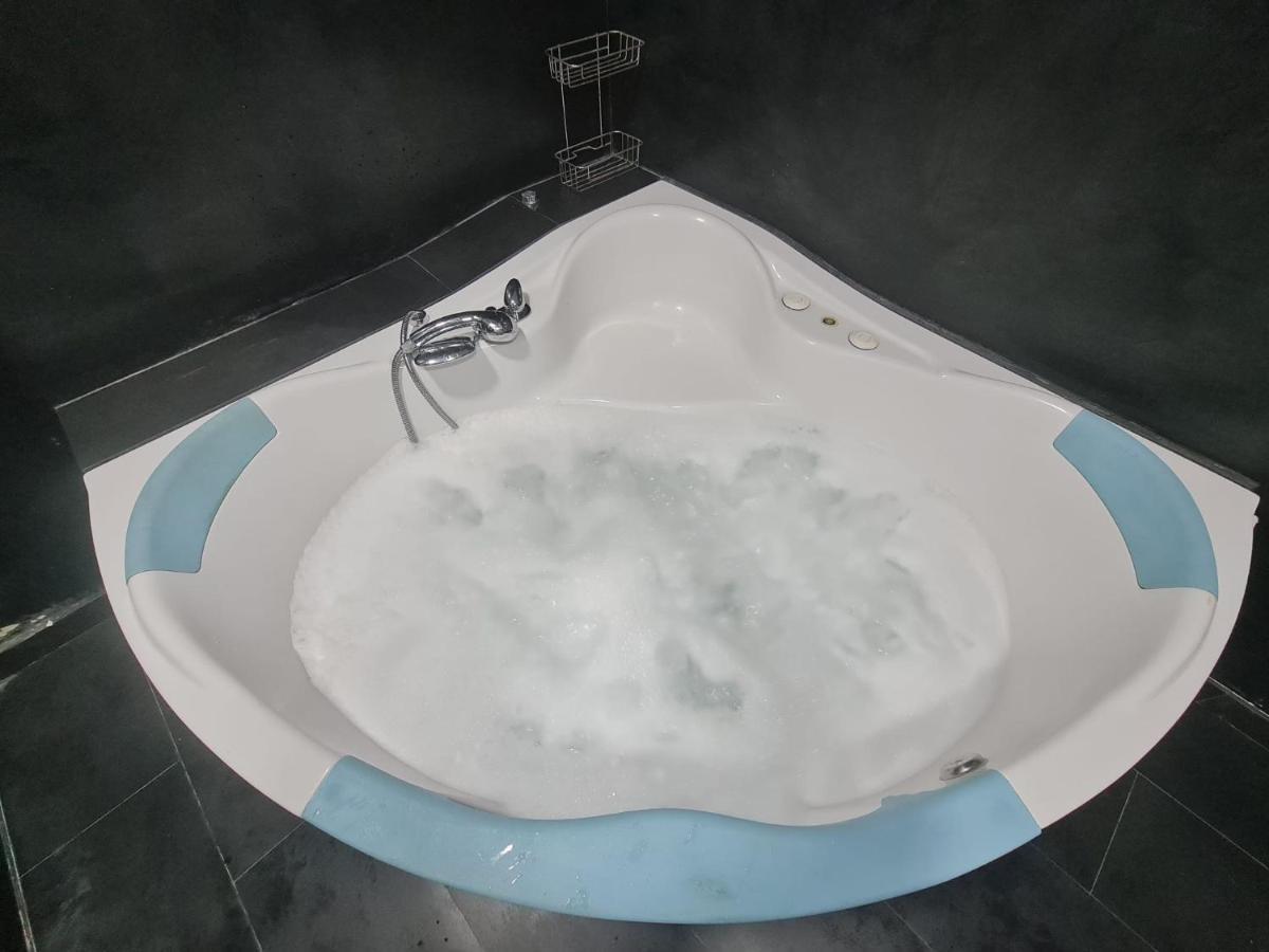 Апартаменты Apartamento Loft Acogedor Альхаурин-де-ла-Торре Экстерьер фото